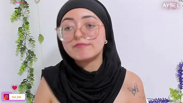 Snapshot of aysel_elid chatting on March 2025 07:53:01 PM aysel elid online show from March 2025 07:53:01 PM