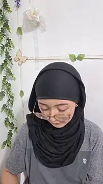 aysel elid online show from December 2025 01:21:02 AM