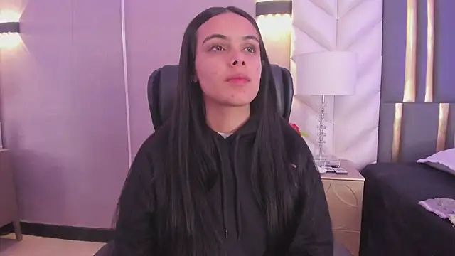 ChloeHarper  online show from February 2026 11:38:02 AM