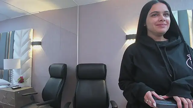 ChloeHarper  online show from February 2026 11:56:02 AM