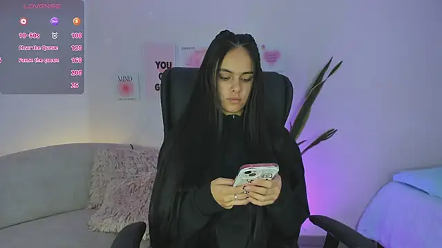 ChloeHarper  online show from February 2025 11:43:02 AM