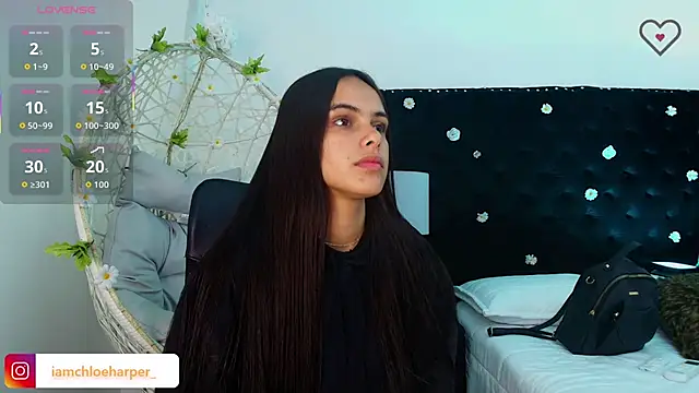 ChloeHarper  online show from September 2025 01:33:01 PM