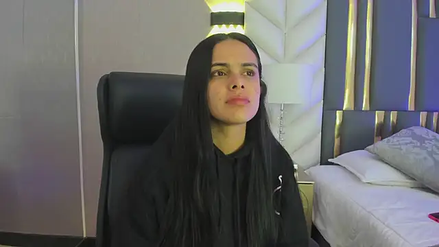 ChloeHarper  online show from February 2026 11:54:01 AM