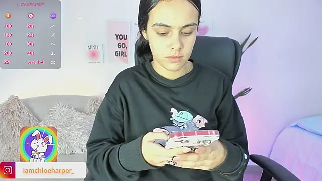ChloeHarper  online show from March 2025 02:21:02 PM