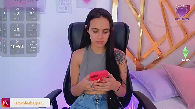 ChloeHarper  online show from October 2025 06:51:01 PM