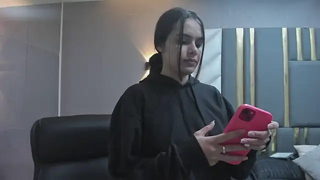ChloeHarper  online show from May 2026 11:41:02 AM