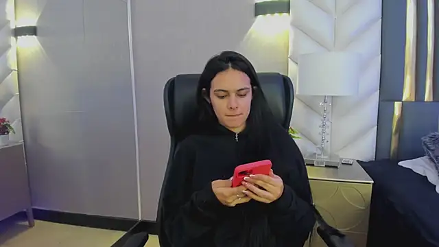 ChloeHarper  online show from March 2026 11:43:02 AM