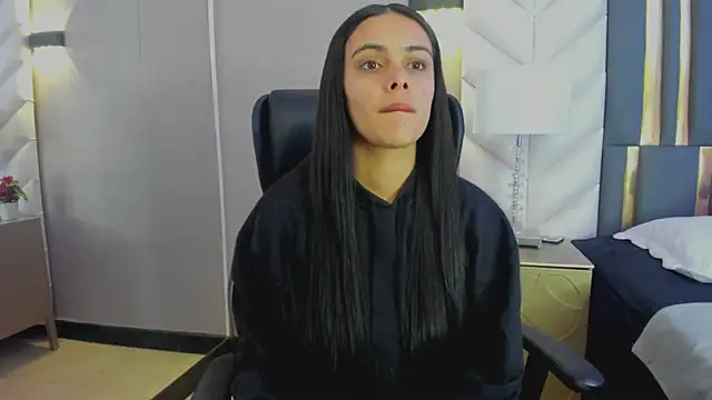 ChloeHarper  online show from March 2026 11:44:01 AM