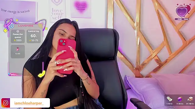 ChloeHarper  online show from November 2025 06:51:01 PM