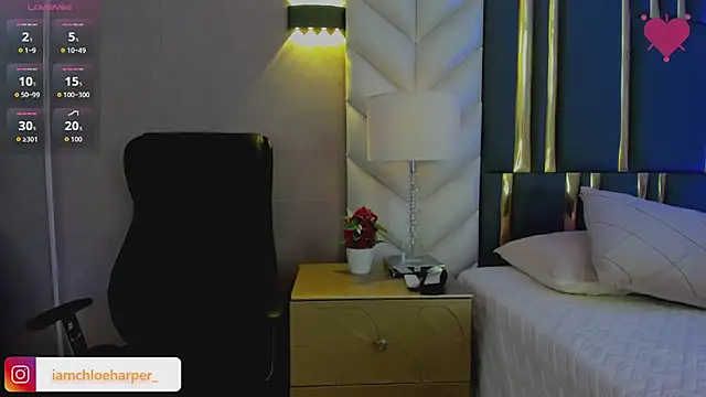 Snapshot of ChloeHarper_ chatting on July 2026 11:43:01 AM ChloeHarper online show from July 2026 11:43:01 AM