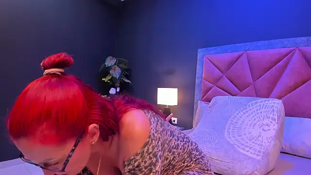 mia milff online show from April 2026 07:15:02 PM