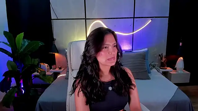 Gia Mazzon online show from September 2025 04:46:01 PM