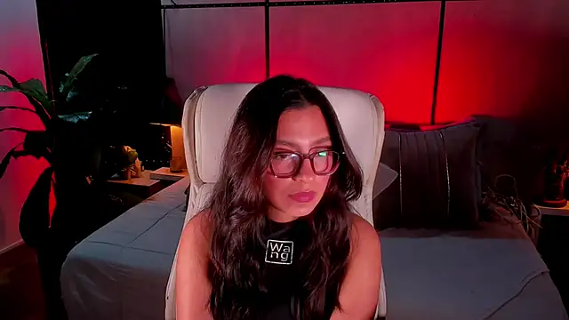 Gia Mazzon online show from March 2026 06:13:02 PM