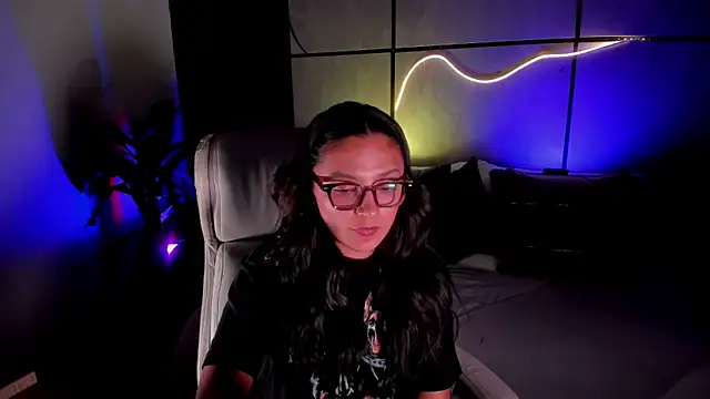 Gia Mazzon online show from February 2026 06:25:01 PM