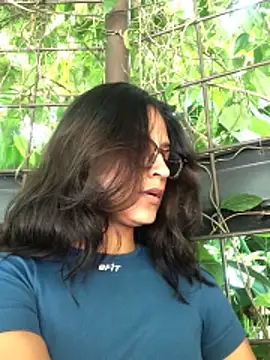 Gia Mazzon online show from April 2026 04:44:01 PM