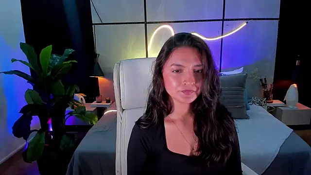 Gia Mazzon online show from September 2025 03:56:02 PM