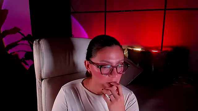 Gia Mazzon online show from February 2026 07:14:01 PM