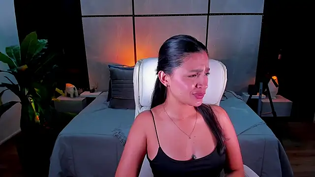 Gia Mazzon online show from February 2025 06:46:02 PM