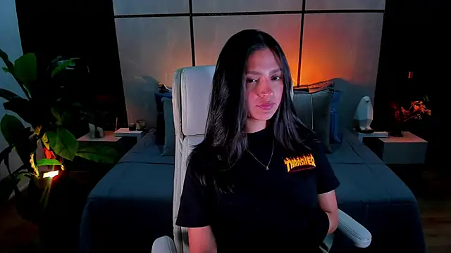 Gia Mazzon online show from March 2025 05:15:02 PM