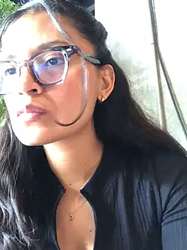 Gia Mazzon online show from April 2026 04:41:02 PM