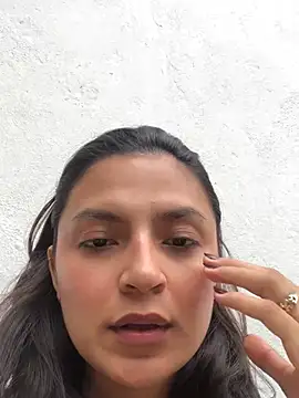 Gia Mazzon online show from April 2026 02:41:01 PM