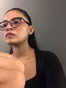 Gia Mazzon online show from June 2026 04:44:02 PM