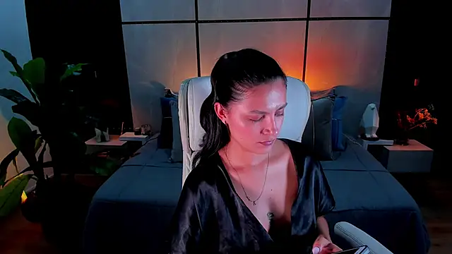 Gia Mazzon online show from March 2025 09:32:02 PM