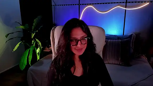 Gia Mazzon online show from February 2026 04:40:02 PM