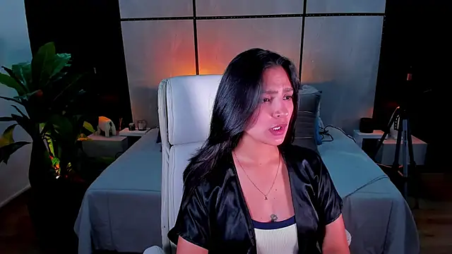 Gia Mazzon online show from February 2025 07:09:01 PM