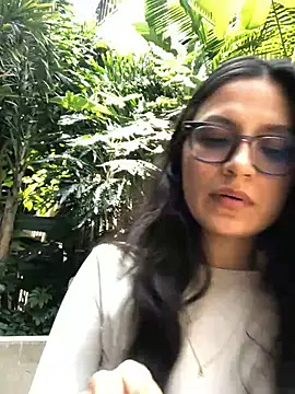 Gia Mazzon online show from March 2026 04:10:01 PM