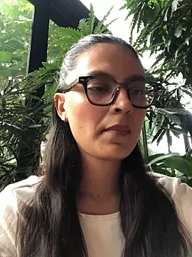 Gia Mazzon online show from April 2026 04:52:01 PM