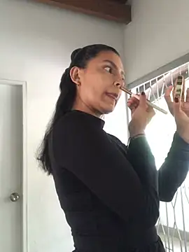 Gia Mazzon online show from March 2025 02:10:02 PM