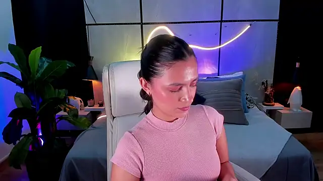 Gia Mazzon online show from September 2025 05:41:02 PM