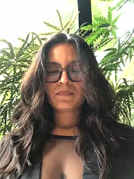 Gia Mazzon online show from April 2026 08:20:02 PM