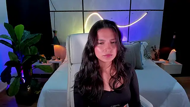 Gia Mazzon online show from September 2025 04:12:01 PM