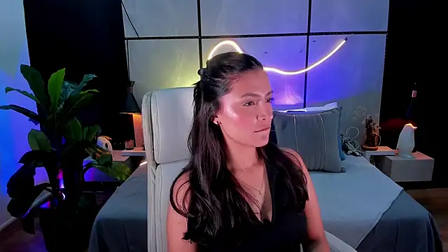 Gia Mazzon online show from September 2025 03:26:01 PM