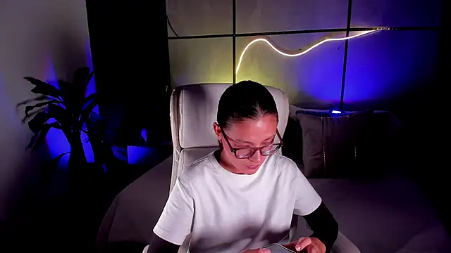 Gia Mazzon online show from February 2026 03:55:01 PM