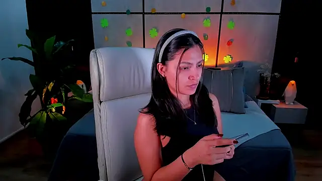 Gia Mazzon online show from March 2025 03:02:01 PM
