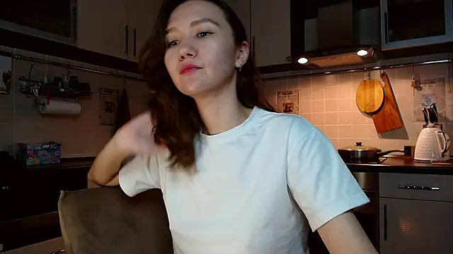 Kelly Yon online show from March 2025 10:16:01 PM