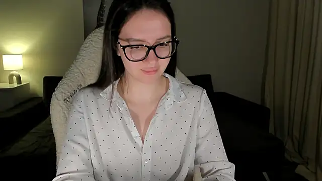 Snapshot of Sonia_moon_ chatting on March 2025 02:11:02 AM Sonia moon  online show from March 2025 02:11:02 AM