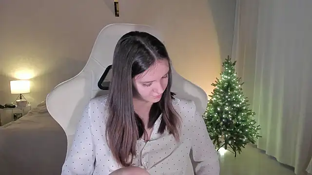 Snapshot of Sonia_moon_ chatting on January 2025 04:34:01 AM Sonia moon  online show from January 2025 04:34:01 AM