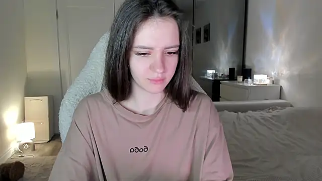 Snapshot of Sonia_moon_ chatting on October 2025 02:35:01 AM Sonia moon  online show from October 2025 02:35:01 AM