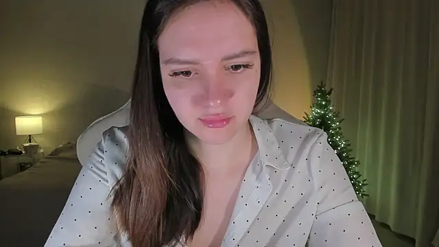 Snapshot of Sonia_moon_ chatting on January 2025 01:32:01 AM Sonia moon  online show from January 2025 01:32:01 AM