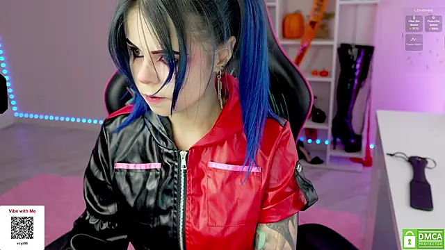 Snapshot of Latex_Kitty chatting on October 2025 12:25:02 PM Latex Kitty online show from October 2025 12:25:02 PM