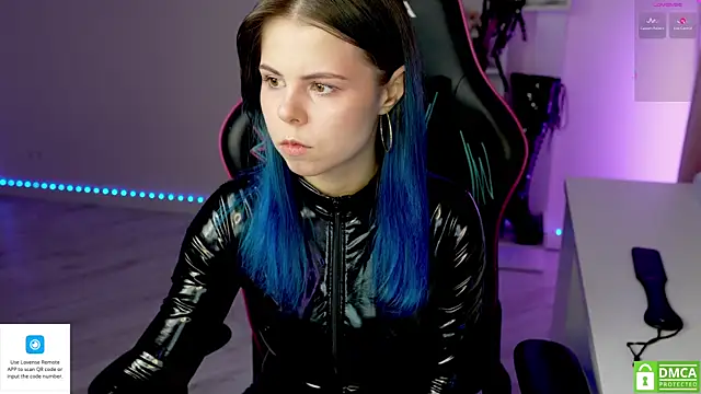 Latex Kitty online show from January 2026 02:34:02 PM