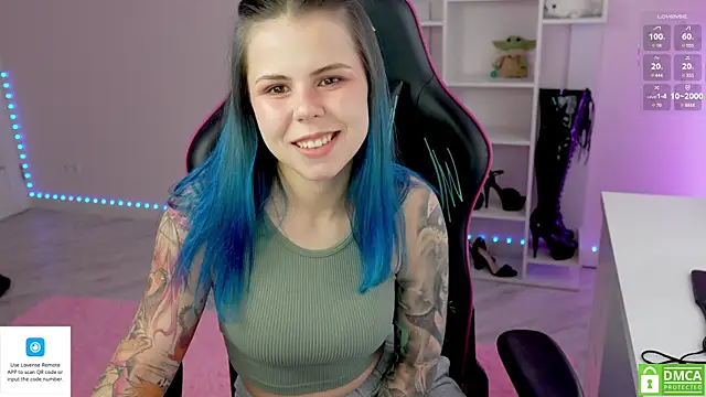 Snapshot of Latex_Kitty chatting on November 2025 11:03:01 AM Latex Kitty online show from November 2025 11:03:01 AM