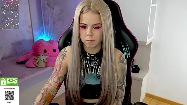 Snapshot of Latex_Kitty chatting on March 2025 05:23:02 PM Latex Kitty online show from March 2025 05:23:02 PM