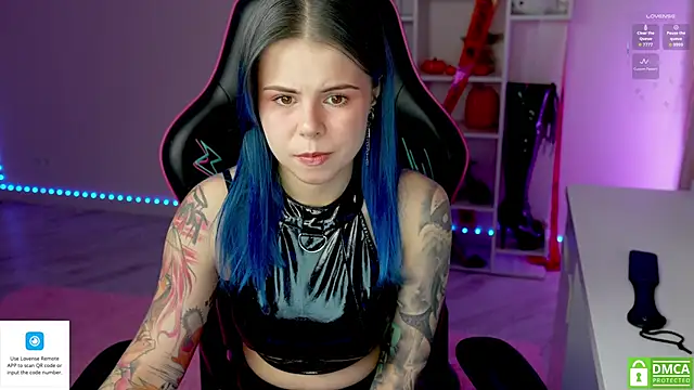 Snapshot of Latex_Kitty chatting on November 2025 03:15:01 PM Latex Kitty online show from November 2025 03:15:01 PM