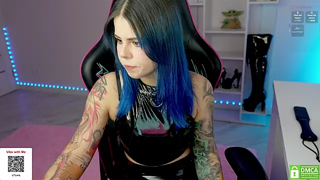 Snapshot of Latex_Kitty chatting on September 2025 02:17:01 PM Latex Kitty online show from September 2025 02:17:01 PM