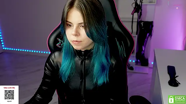 Latex Kitty online show from December 2025 02:19:02 PM